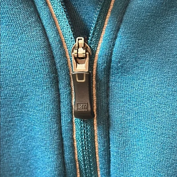REI Teal Half-Zip Pullover - Picture 9 of 9